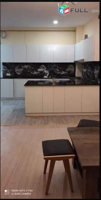 AK5068   Վարձով 3 սենյականոց բնակարան նորակառույց շենքում Վարդանանց փողոցում