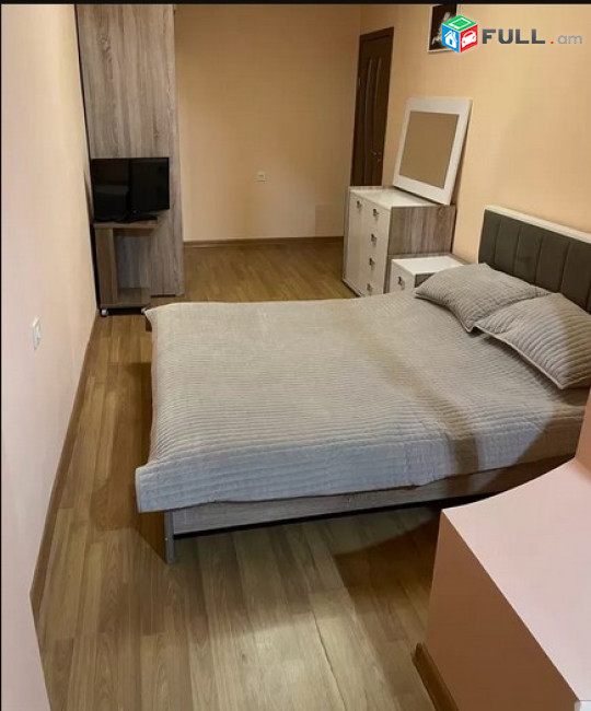 AK5080  Վարձով 2 սենյականոց բնակարան Արամ Խաչատրյանի փողոցում