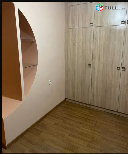 AK5080  Վարձով 2 սենյականոց բնակարան Արամ Խաչատրյանի փողոցում