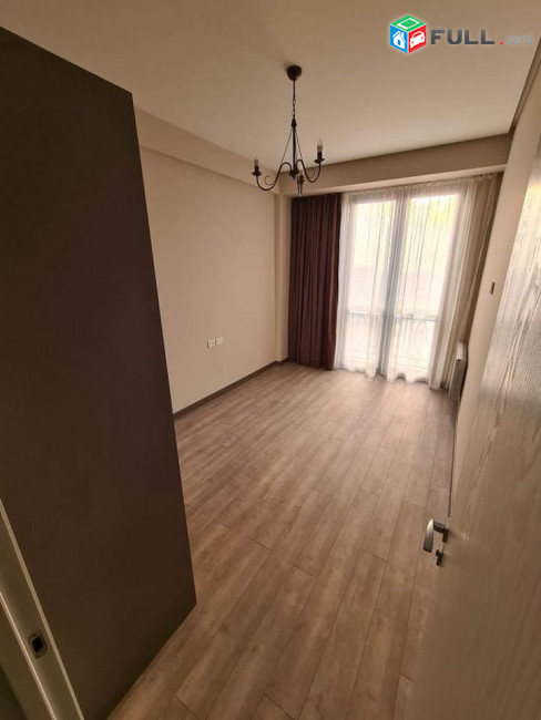 AK6006  Վարձով 3 սենյականոց բնակարան  նորակառույց շենքում Սասնա Ծռերի փողոցում
