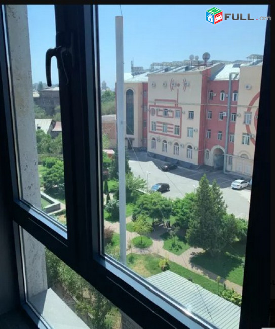 AK6010  Վարձով 3 սենյականոց բնակարան նորակառույց շենքում Սայաթ-Նովայի պողոտայում 