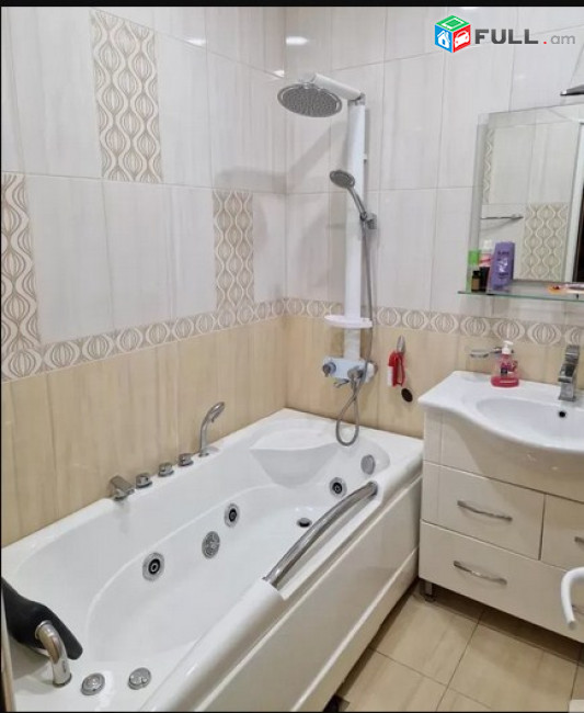 AK6014   Վարձով 4 սենյականոց բնակարան Զորավար Անդրանիկի փողոցում