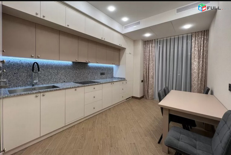 AK6023    Վարձով 3 սենյականոց բնակարան նորակառույց շենքում  Սասնա Ծռերի փողոցում