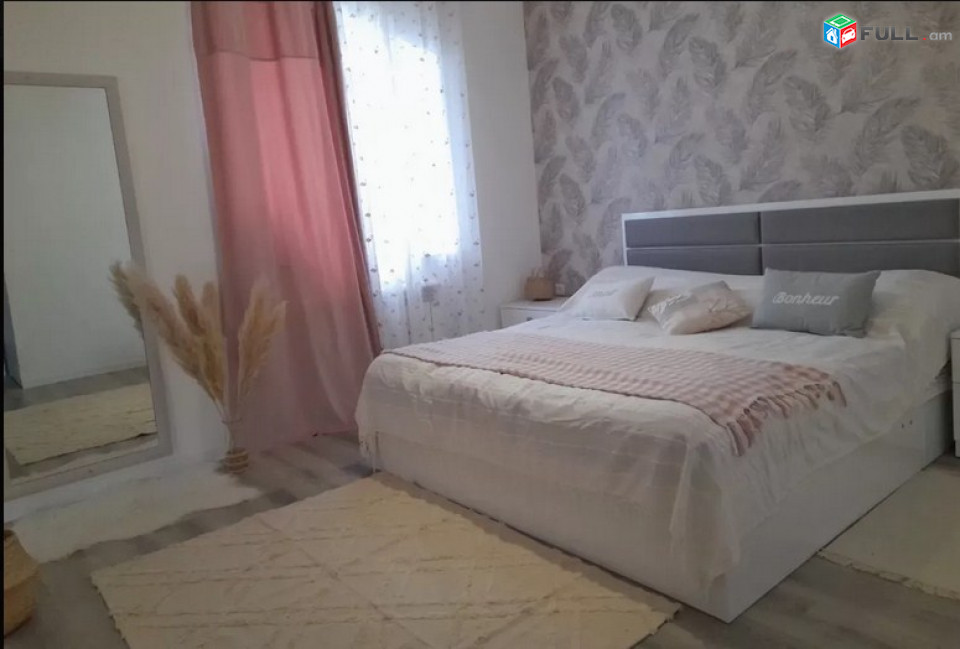 AK6083  Երկու հարկանի քարե տուն Աշտարակում