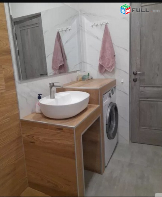 AK6083  Երկու հարկանի քարե տուն Աշտարակում