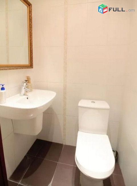AK6094  Վարձով 3 սենյականոց բնակարան նորակառույց շենքում  Չարենցի փողոցում