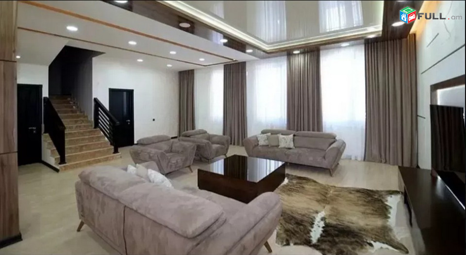 AK7000  Երկու հարկանի տուն Աջափնյակում, 270 ք.մ., 3+ սանհանգույց, դիզայներական ոճով վերանորոգված