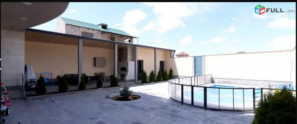 AK7000  Երկու հարկանի տուն Աջափնյակում, 270 ք.մ., 3+ սանհանգույց, դիզայներական ոճով վերանորոգված
