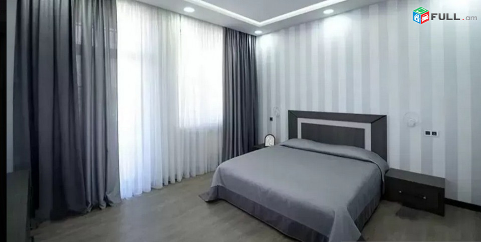 AK7000  Երկու հարկանի տուն Աջափնյակում, 270 ք.մ., 3+ սանհանգույց, դիզայներական ոճով վերանորոգված