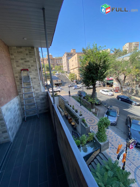 AK7022   Վարձով 3 սենյականոց բնակարան Սարյանի փողոցում