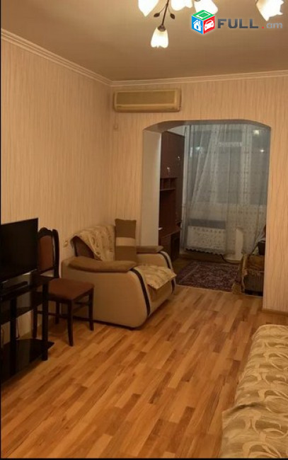 AK7028  Վարձով 2 սենյականոց բնակարան  Լենինգրադյան փողոցում