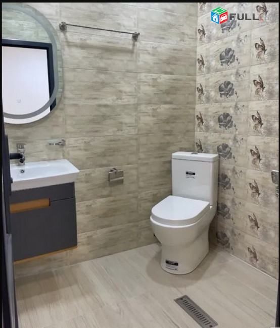 AK7067  Երկու հարկանի քարե թաունհաուզ Նոր Արեշի 19-րդ փողոցում Էրեբունիում, 100 ք.մ., 2 սանհանգույց