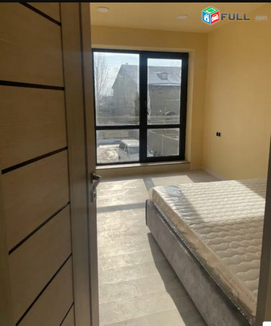 AK7067  Երկու հարկանի քարե թաունհաուզ Նոր Արեշի 19-րդ փողոցում Էրեբունիում, 100 ք.մ., 2 սանհանգույց