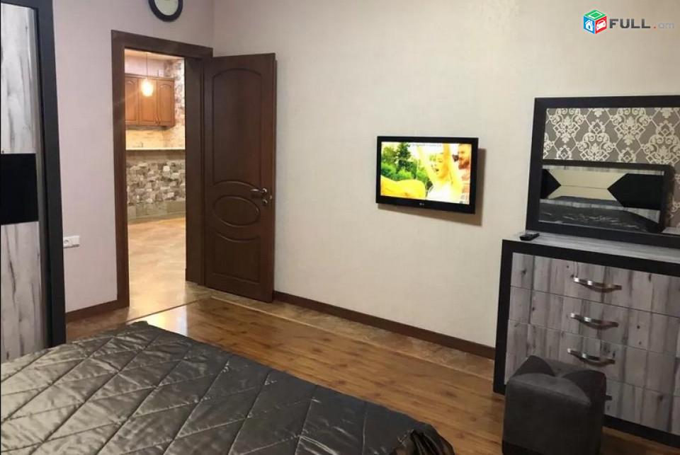 AK7068  Մեկ հարկանի քարե տուն Նոր Արեշի 11րդ փողոցում Էրեբունիում, 150 ք.մ., կապիտալ վերանորոգված