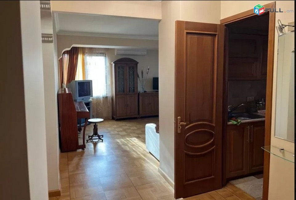 AK7078  Վարձով 2 սենյականոց բնակարան Սիմոն Վրացյանի փողոցում