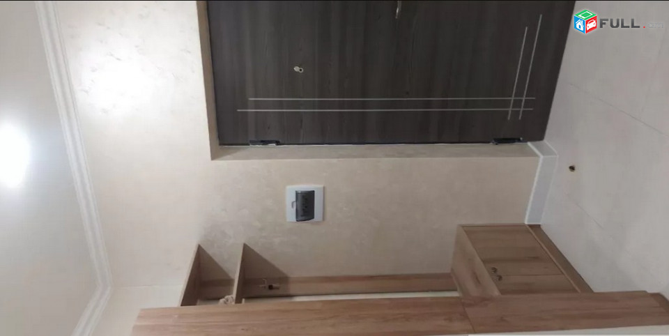 AK7090   Վարձով 3 սենյականոց բնակարան նորակառույց  Վարդանանց փողոցում