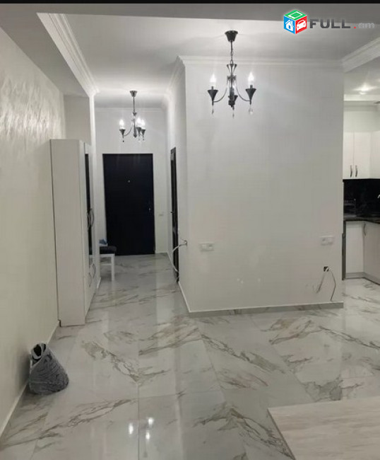AK8000   Վարձով 2 սենյականոց բնակարան  նորակառույց շենքում Վարդանանց փողոցում
