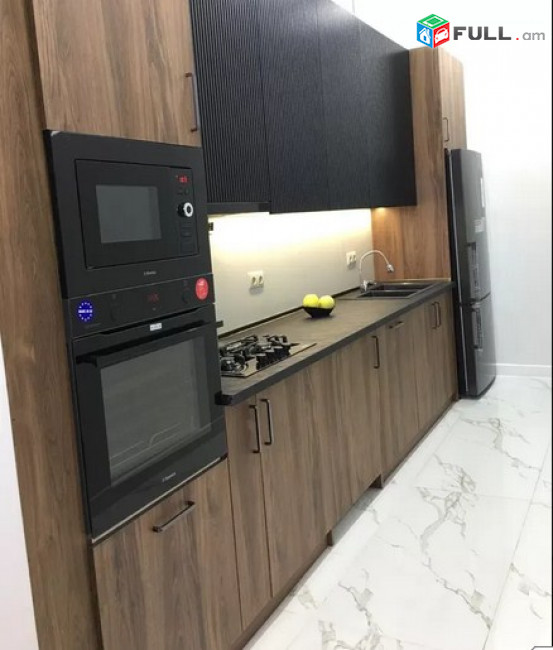 AK8001  Վարձով 2 սենյականոց բնակարան  Պարոնյան փողոցում