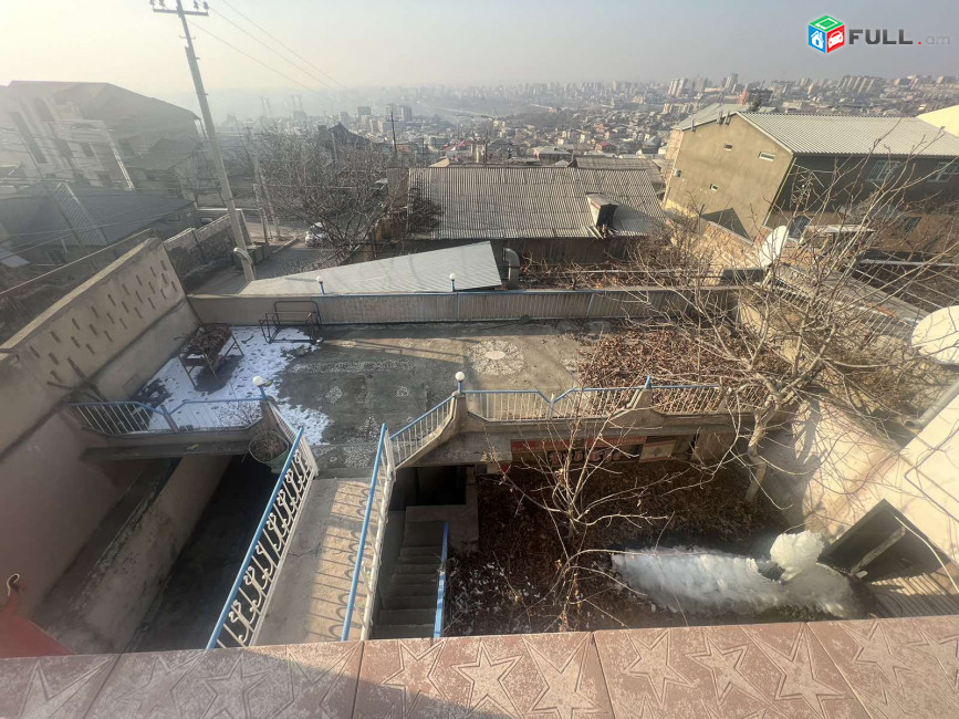 AK8015  Երկու հարկանի քարե տուն, Նորք-Մարաշ վարչական շրջան Նորք Մարաշում