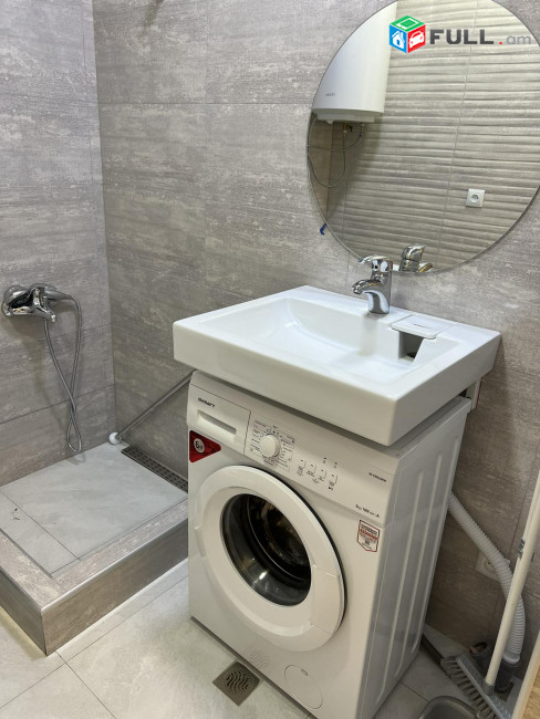 AK8027  Վարձով 2 սենյականոց բնակարան Ամիրյան փողոցում 