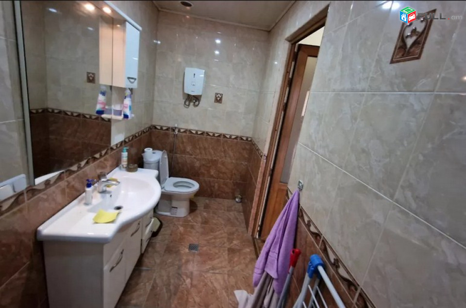 AK8039  Վարձով 3 սենյականոց բնակարան  Վահան Տերյանի փողոցում