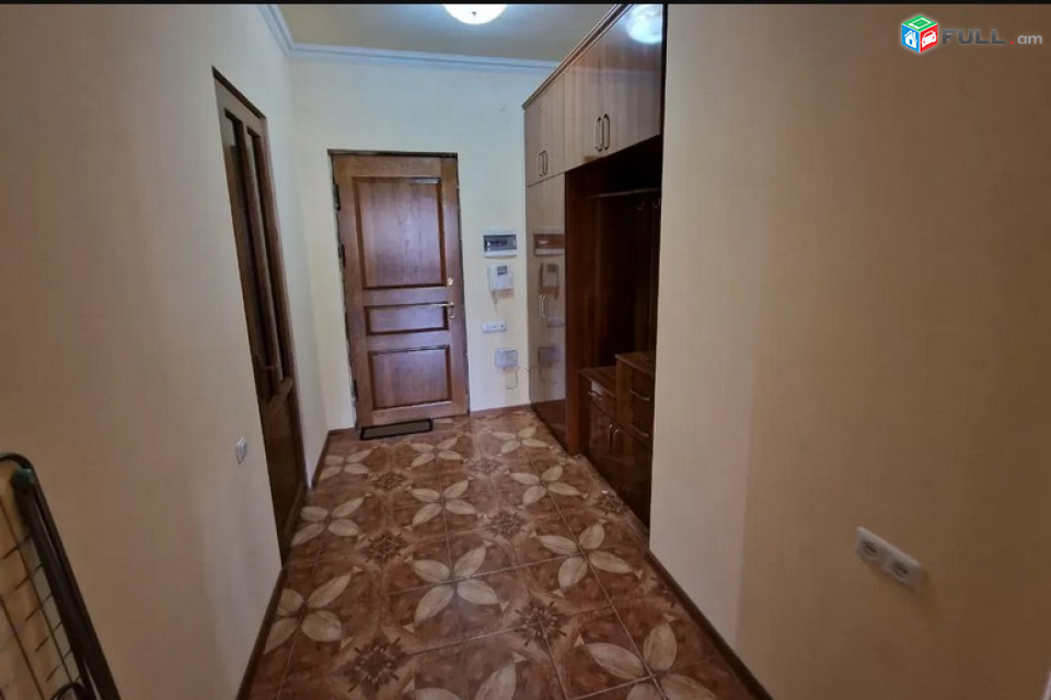 AK8039  Վարձով 3 սենյականոց բնակարան  Վահան Տերյանի փողոցում