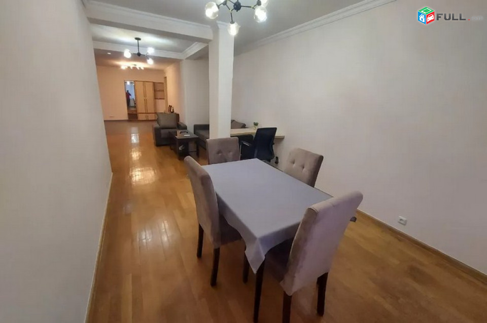 AK8044 Վարձով 3 սենյականոց բնակարան  Սայաթ-Նովայի պողոտայում