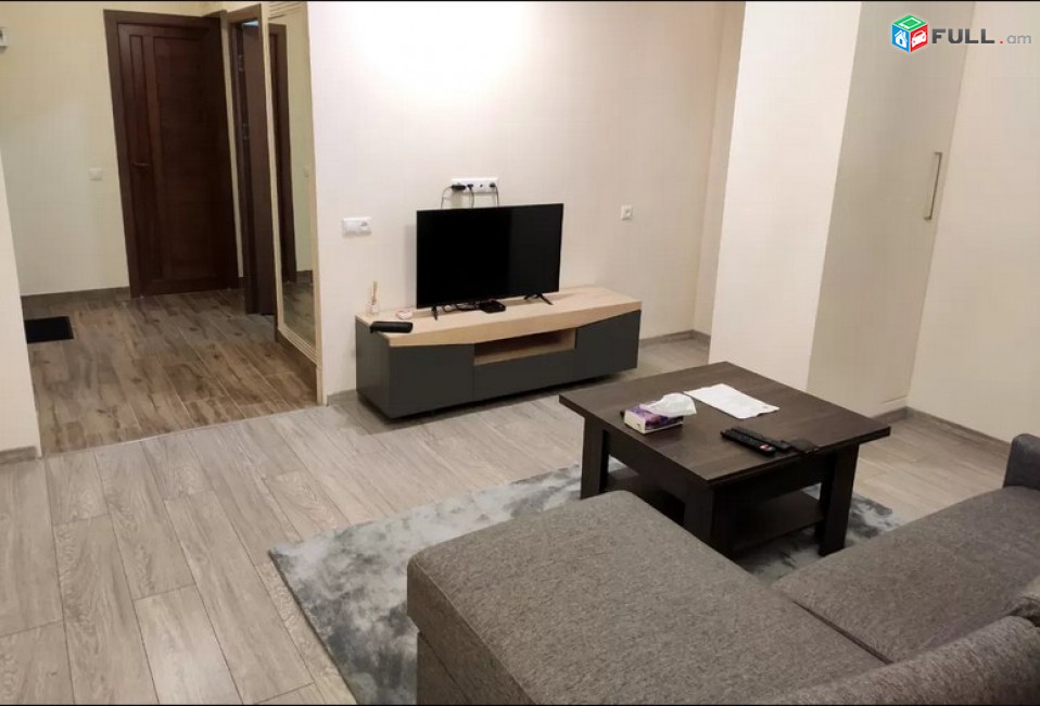 AK8095  Վարձով 3 սենյականոց բնակարան Արամ Խաչատրյանի փողոցում նորակառույց շենքում