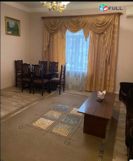 AK8099 Վարձով 3 սենյականոց բնակարան  Խանջյան փողոցում