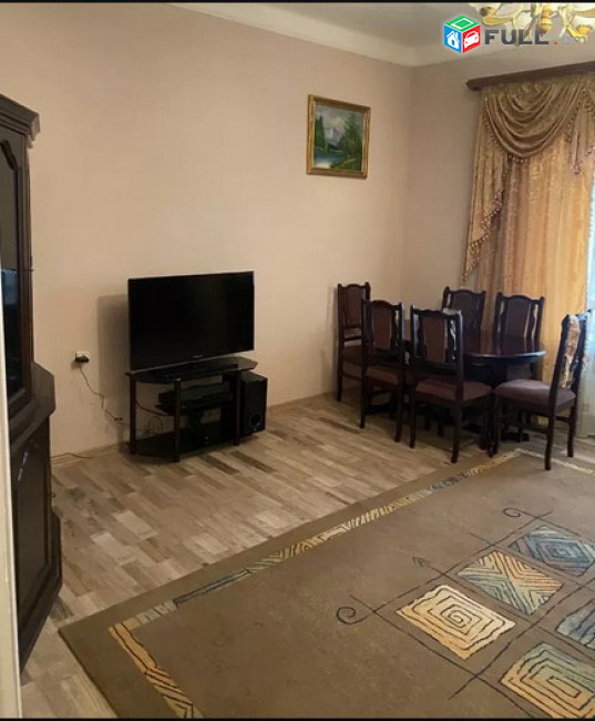AK8099 Վարձով 3 սենյականոց բնակարան  Խանջյան փողոցում