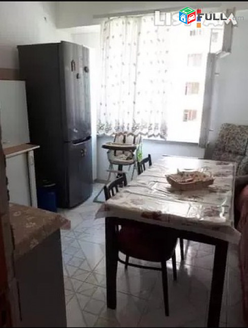 AK9009   Վարձով 3 սենյականոց բնակարան Ծարավ աղբյուրի փողոցում