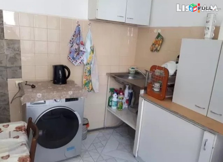 AK9009   Վարձով 3 սենյականոց բնակարան Ծարավ աղբյուրի փողոցում