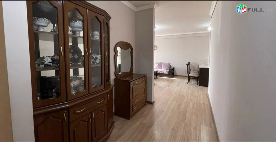 AK9022  Վարձով 3 սենյականոց բնակարան Արգիշտի փողոցում