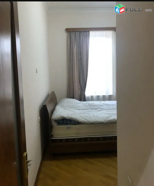 AK9036 Վարձով 3 սենյականոց բնակարան Նար–Դոսի փողոցում