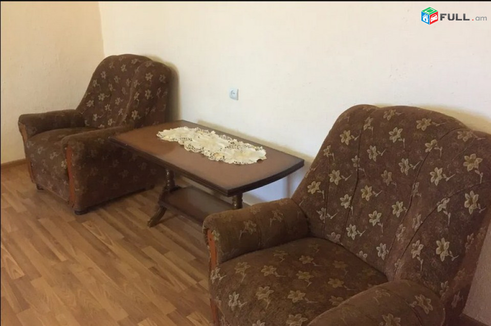 AK9045 Վարձով 3 սենյականոց բնակարան Նար–Դոսի փողոցում