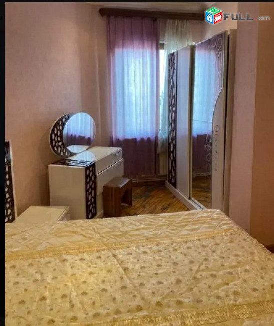 AK9048 Վարձով 3 սենյականոց բնակարան Հակոբ Պարոնյանի փողոցում