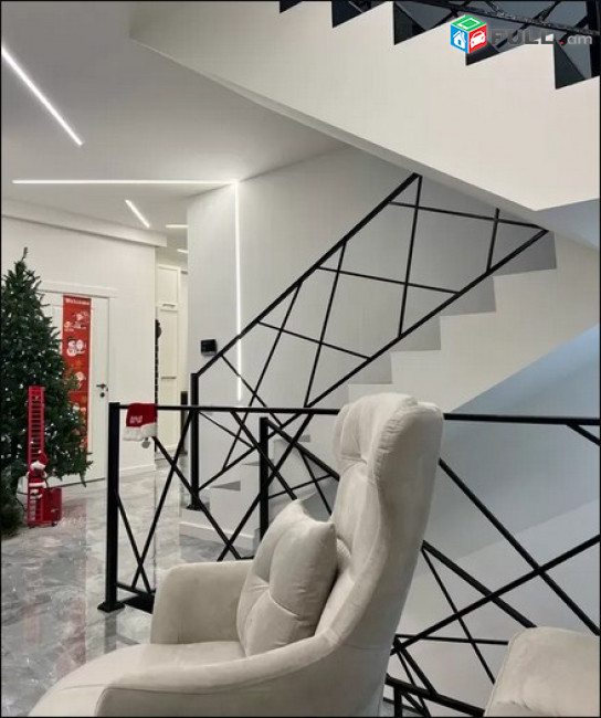 AK9053 Երեք հարկանի թաունհաուզ, Պետրոս Դուրյան թաղամասի 2-րդ փողոցում