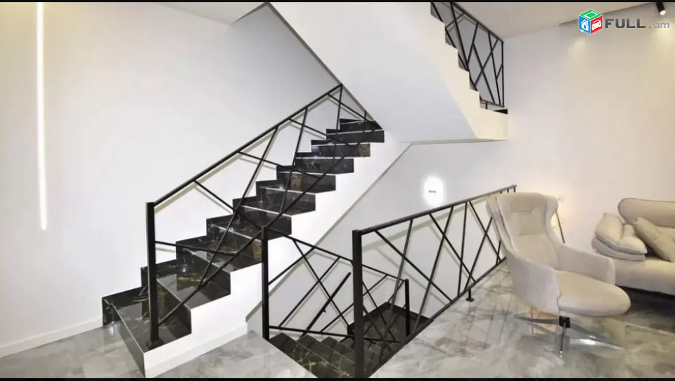 AK9053 Երեք հարկանի թաունհաուզ, Պետրոս Դուրյան թաղամասի 2-րդ փողոցում