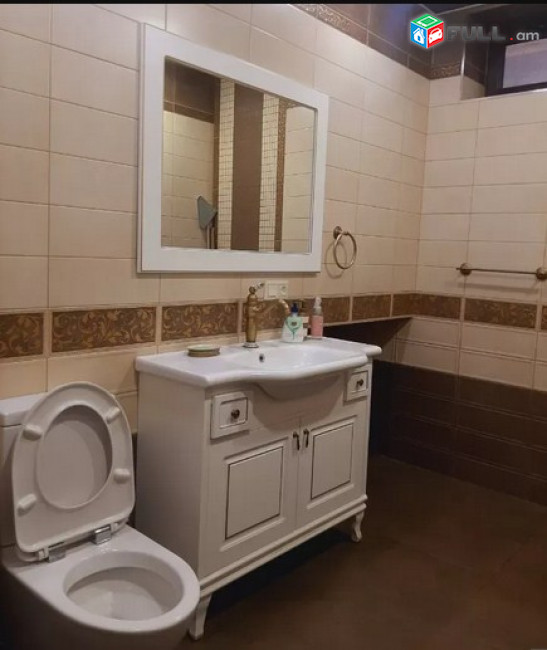 AK9054  Երկու հարկանի քարե տուն Գեներալ Նվեր Սաֆարյանի փողոցում Ավանում, 229 ք.մ., 3+ սանհանգույց