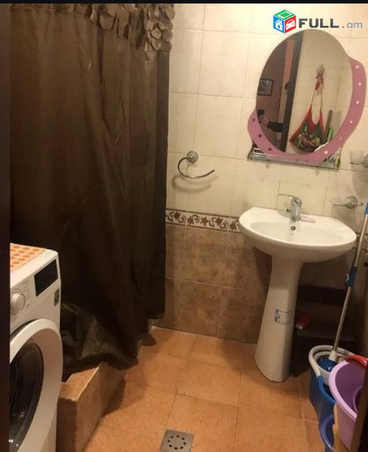 AK9060 Վարձով 3 սենյականոց բնակարան Գյուլբենկյան փողոցում