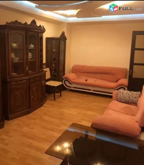 AK9060 Վարձով 3 սենյականոց բնակարան Գյուլբենկյան փողոցում