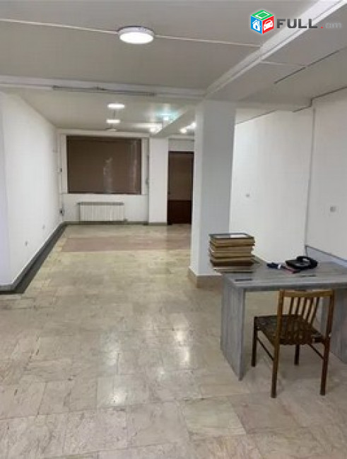 AK9066  Գրասենյակային տարածք Վիկտոր Համբարձումյան փողոցում Արաբկիրում, 93 ք.մ.