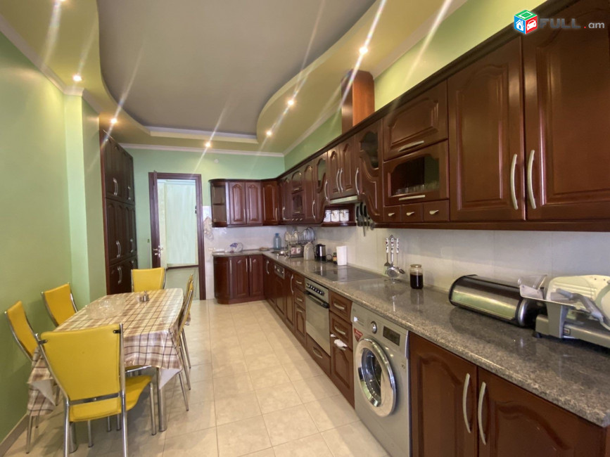 AK10022 Վարձով բնակարան 4 սենյականոց   նորակառույց շենքում  Ամիրյան փողոցում