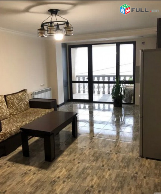 AK10028   Վարձով 3 սենյականոց բնակարան Վերին Անտառային փողոցում