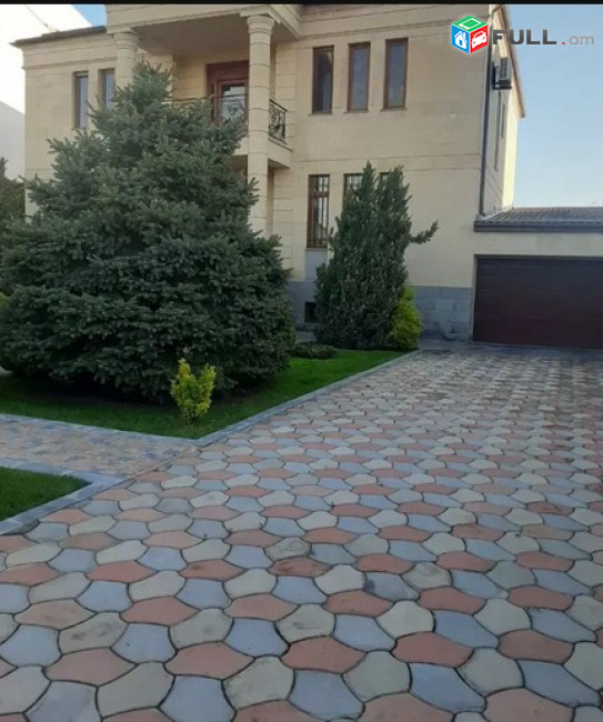 AK10035  Երեք հարկանի տուն Բագրևանդի փողոցում Նոր Նորքում, 500 ք.մ., 3+ սանհանգույց, եվրովերանորոգված