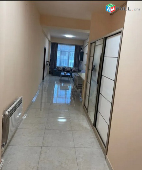 AK10053  Վարձով 2 սենյականոց բնակարան  Նալբանդյան փողոցում