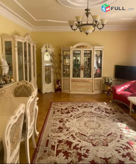 AK10059  Ընդարձակ 4 սենյականոց բնակարան նորակառույց շենքում Կոնդի 1ին փողոցում, 450 ք.մ., 3+ սանհանգույց