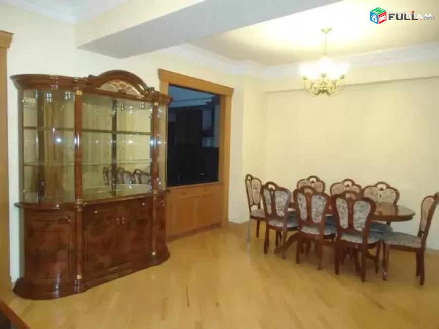 AK10101   Վարձով 4 սենյականոց բնակարան նորակառույց շենքում Դեղատան փողոցում