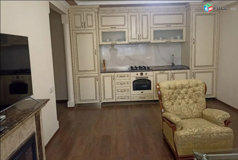 AK10125   վարձով 3 սենյականոց բնակարան  Սարյանի փողոցում