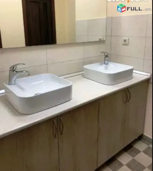 AK10162  Գրասենյակային տարածք Ռիգայի փողոցում Արաբկիրում, 350 ք.մ.